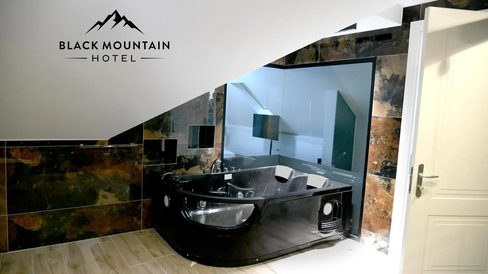 Blackmountain Hotel Bajram Curri Albania